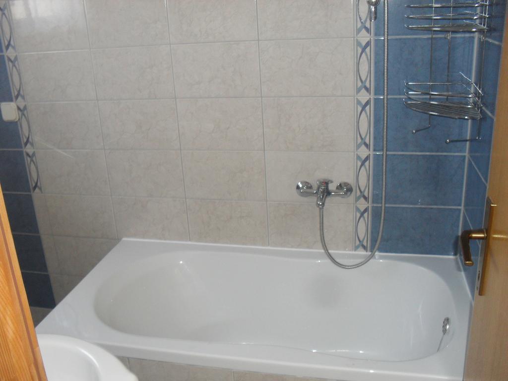 Apartment Bucic Vir Buitenkant foto